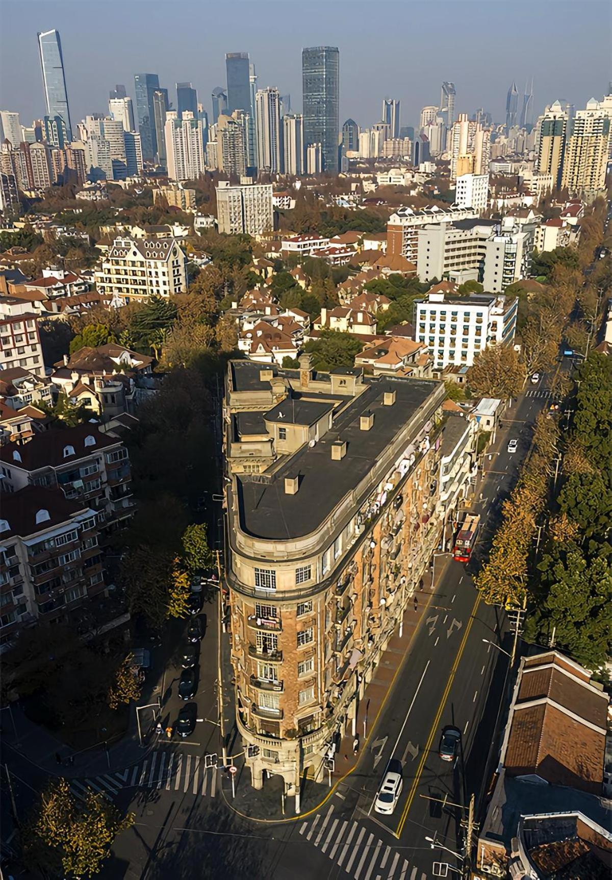 Jingyi * Shanghai